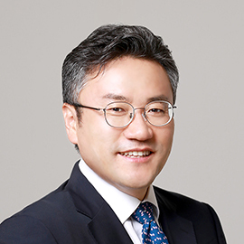 Yong-woo Lee